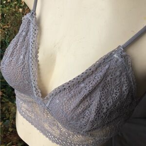 Victoria’s Secret gray sheer lace braette